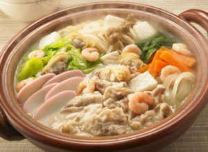 traditional Japanese food: yasai nabe